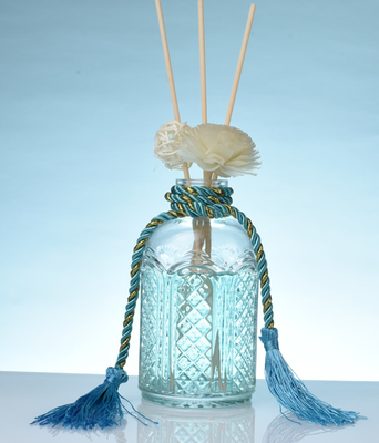 Aroma natural Reed Diffuser Room Perfume 200ml com a decoração falsificada das flores