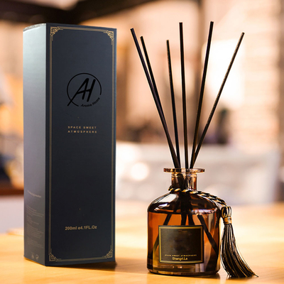 Rattan de madeira Reed Diffuser Bottle preto 50ml da fragrância da tampa com vara