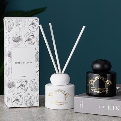 OEM ODM Literatura Frasco Preto Branco Fragrância Reed Difusor Orgânico Marca Própria