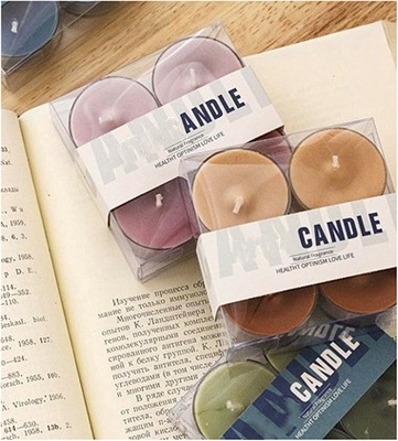 O presente Scented da vela da cera cilíndrica do chá da flor do copo ajustou-se colorido para o banquete de casamento