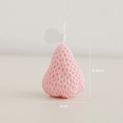 As morangos cor-de-rosa vermelhas a cera da soja que cinzelou a casa aromática da vela Scented Handmad