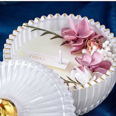 A marca própria Scented romântica das velas da soja do dia de Valentim personalizou