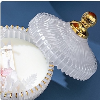 A marca própria Scented romântica das velas da soja do dia de Valentim personalizou