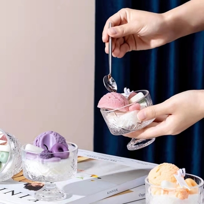 A vela da cera da soja Scented o gelado pequeno da marca própria 140g Scented velas na caixa