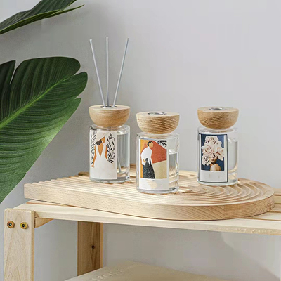 Garrafa de vidro Reed Diffuser With Wooden Lid do perfume da fragrância do óleo essencial da aromaterapia