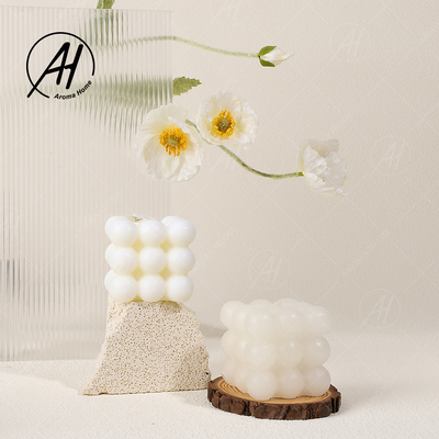 O vegetariano feito sob encomenda da aromaterapia Scented o cubo das velas do ângulo da cera da soja dado forma