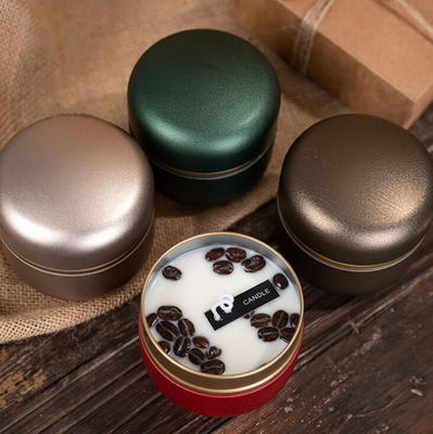A cera da soja do OEM geou os feijões de café Tin Can Candle 10cl para o Natal