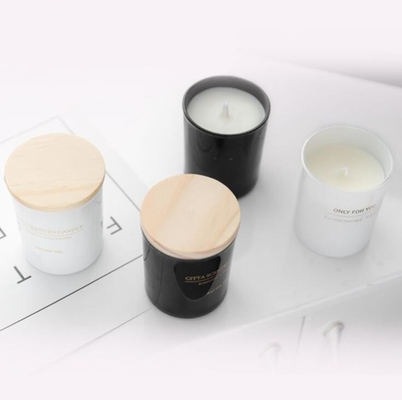 Da cera preto e branco da soja da casa do aroma tampa feita sob encomenda de Tin Scented Candle With Wooden
