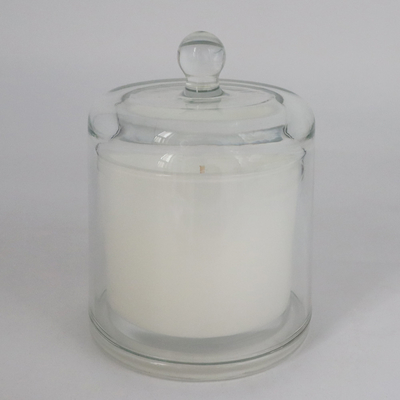 A vela de Rose Vanilla White Associates Aromatherapy ajustada para o banho e as carroçarias relaxam