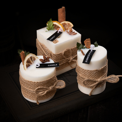 A cera da soja do vegetariano da coluna do OEM Scented velas forma do quadrado de 10,5 onças
