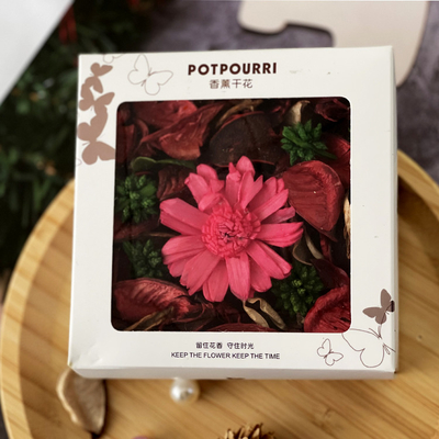 O OEM Scented Rose Petal Potpourri Dry Flower 110g para a mola