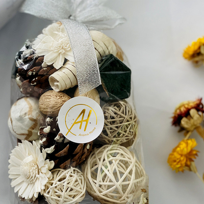 O pot-pourri feito a mão 200g do aroma Scented flores e porcas secadas