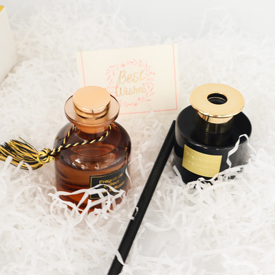 Grupo luxuoso do presente de Reed Diffuser 126ml do aroma na garrafa de Brown para a fragrância da casa