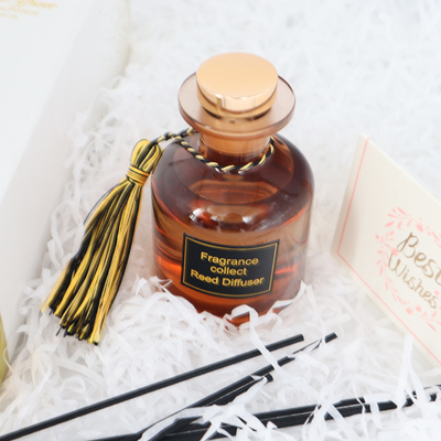 Grupo luxuoso do presente de Reed Diffuser 126ml do aroma na garrafa de Brown para a fragrância da casa