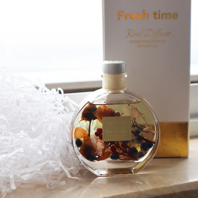 O grupo luxuoso do presente de Reed Diffuser 100ml do aroma com Brown secou a flor