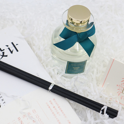 Presente luxuoso de Reed Diffuser 126ml do aroma ajustado com fita verde e etiqueta feita sob encomenda