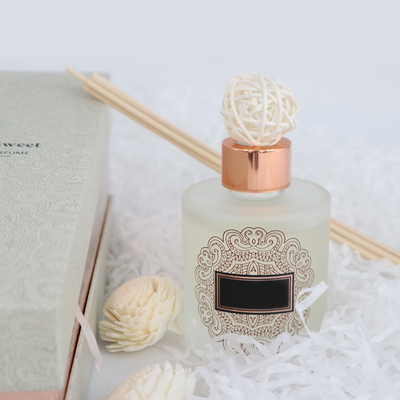 Aroma Reed Diffuser Luxury 126ml em volta do grupo do presente da garrafa com Sola Flower