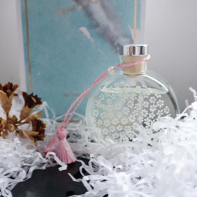 Presente luxuoso de Reed Diffuser 130ml do aroma ajustado com nó cor-de-rosa e a caixa rígida