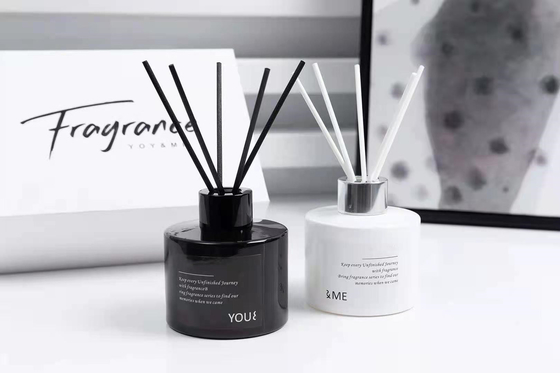 O presente de Reed Diffuser 2pk do aroma ajustou o perfume 120ml luxuoso com caixa negra