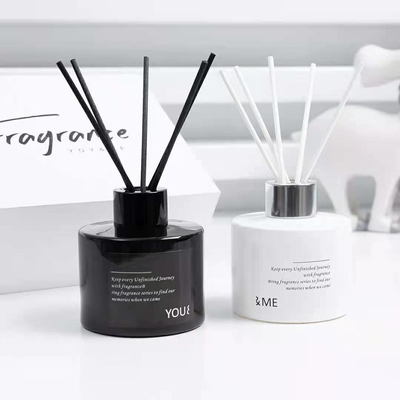 O presente de Reed Diffuser 2pk do aroma ajustou o perfume 120ml luxuoso com caixa negra