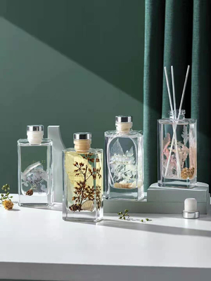 Presente luxuoso do perfume do quadrado de Reed Diffuser 150ml do aroma ajustado com flor secada